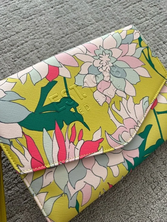 Ted Baker Floral Print Envelope Wristlet - Picture 10 of 12